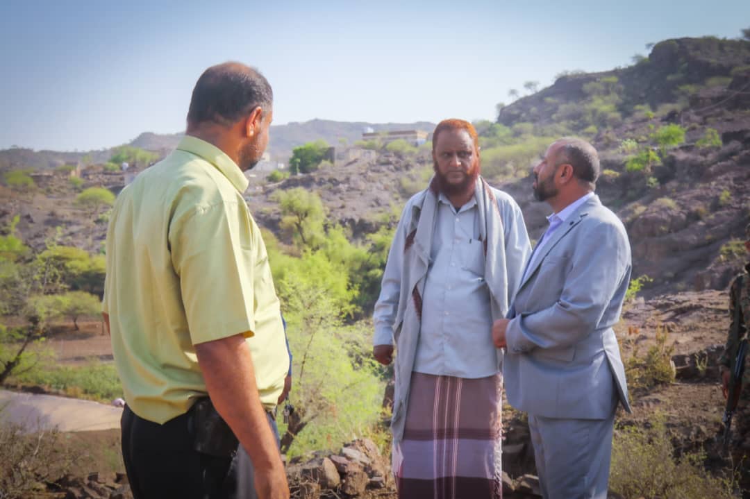 اللواء القبّة يزور موقع مشروع تغذية مدينة الضالع بالمياه ويوجه بالبدء الفوري في تنفيذ أعمال الحفر اللواء القبّة يزور موقع مشروع تغذية مدينة الضالع بالمياه ويوجه بالبدء الفوري في تنفيذ أعمال الحفر